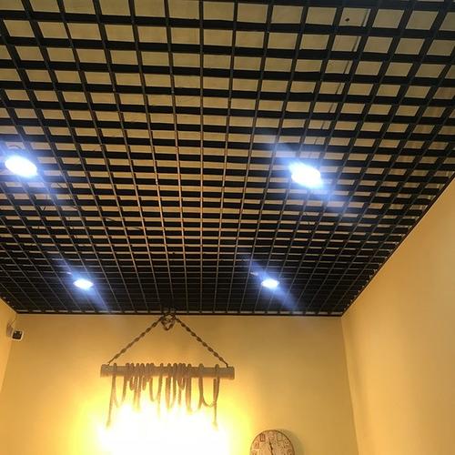 房屋吊頂鋁扣板報價-廣東鋁扣板廠家5個方面講鋁扣板吊頂為什么被選擇