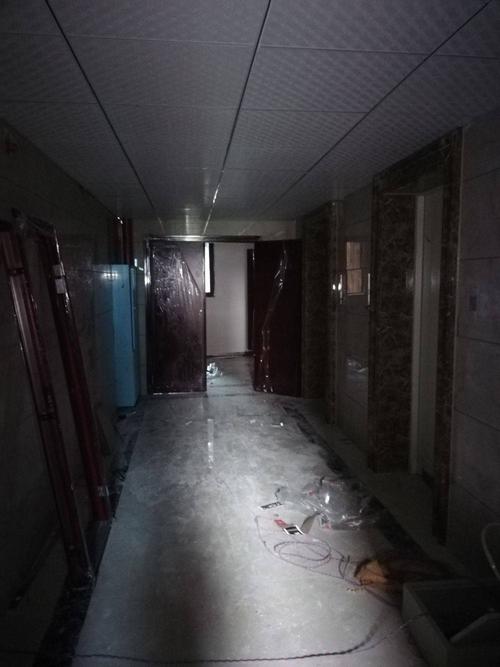 鋁扣板吊頂的生產廠-生產鋁扣板吊頂廠家-瑞安的鋁扣板生產廠家