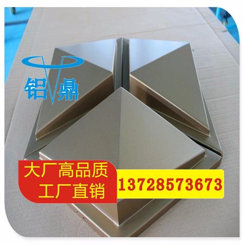 張家港鋁扣板吊頂-跟著簡(jiǎn)歐鋁扣板吊頂效果圖不出錯(cuò)