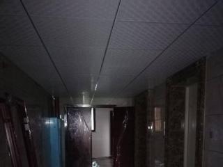 鋁扣板吊頂的生產廠-鋁扣板生產廠家給你說說鋁扣板吊頂三角龍骨怎么選